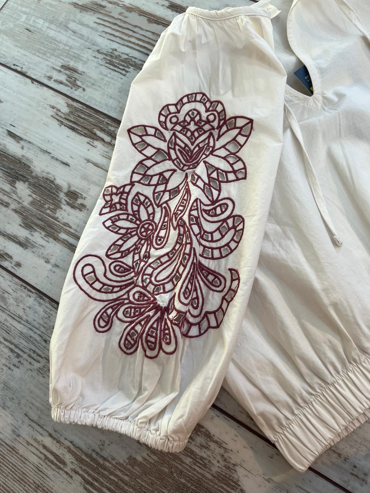 Off-White Cotton Regular Fit Embroidered Top